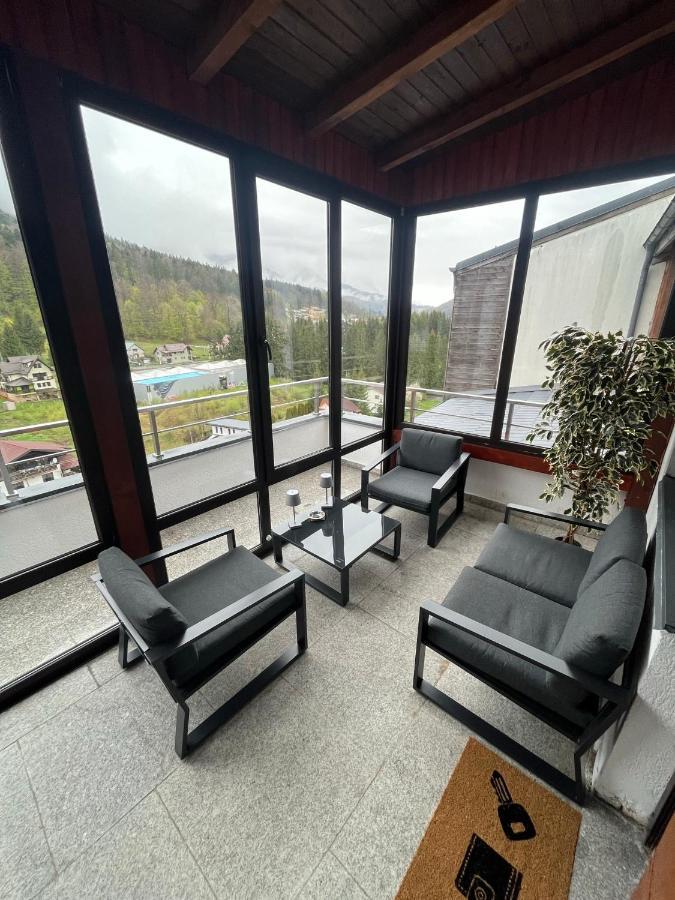View Penthouse - Terrace - 2 Bathrooms - Free Parking Apartament Sinaia