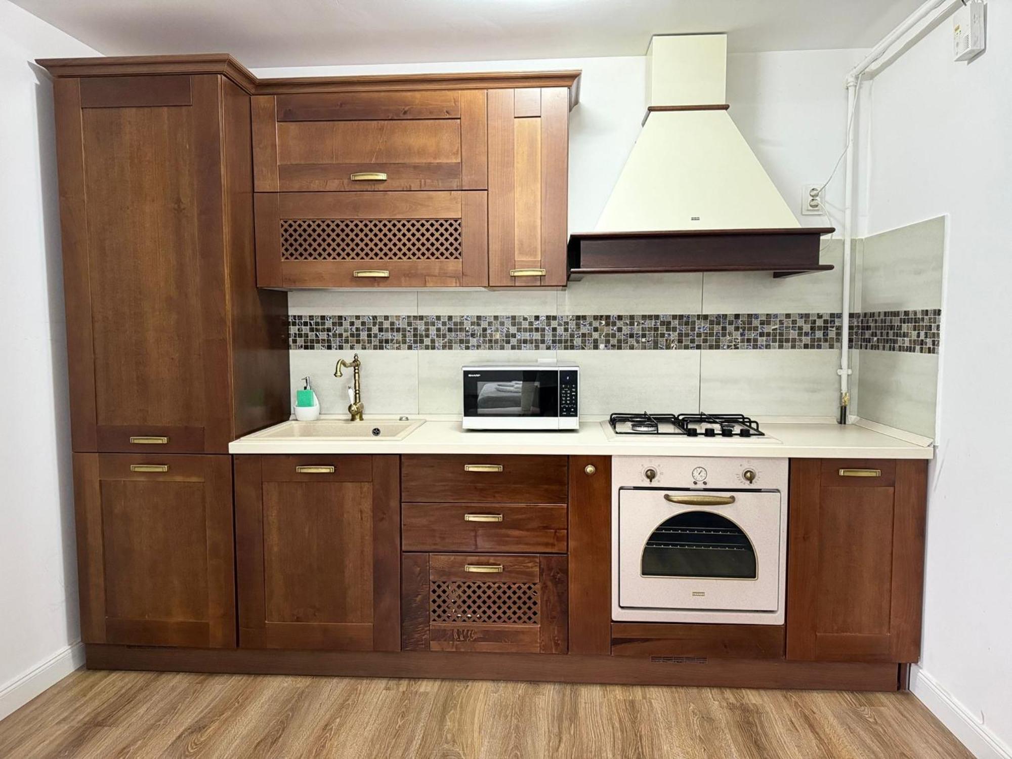 View Penthouse - Terrace - 2 Bathrooms - Free Parking * Sinaia